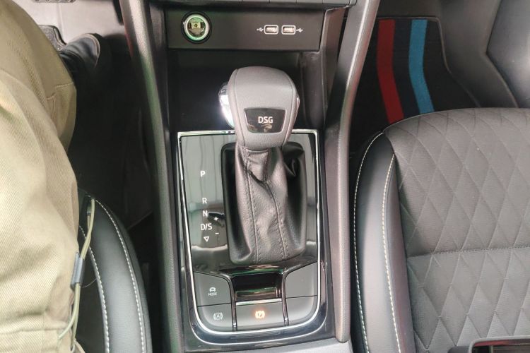 斯柯达 柯珞克 2020款 TSI280 智行科技版 国VI中控内饰18