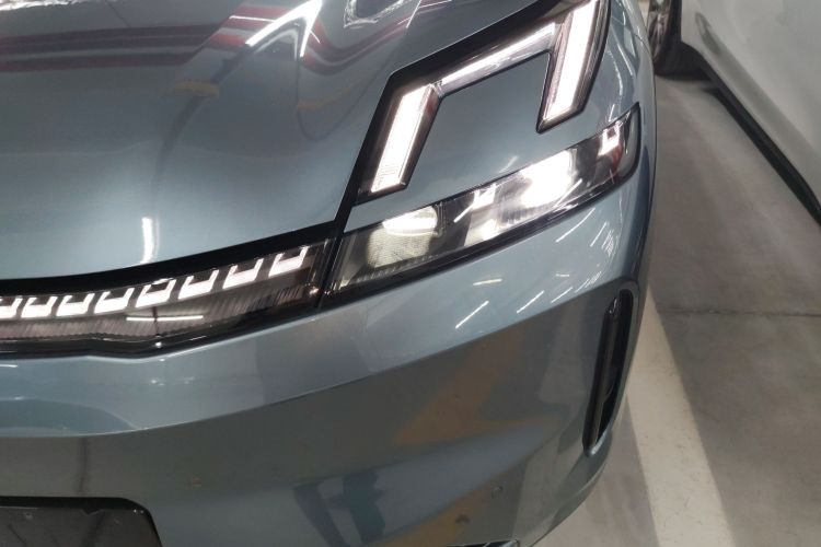 领克08 EM-P 2025款 220km 四驱性能Halo局部细节36