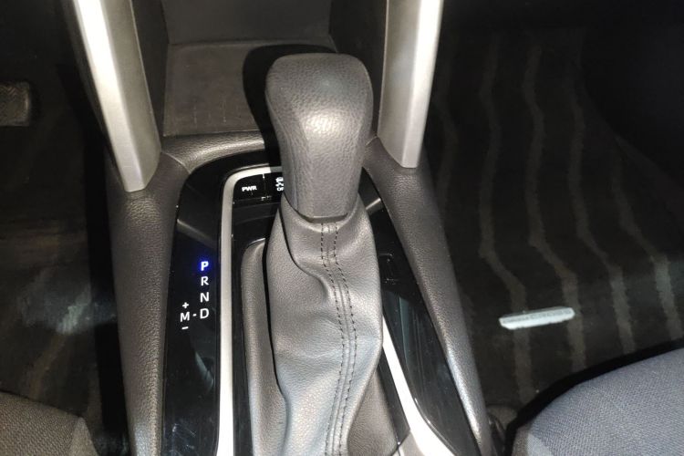 丰田 卡罗拉锐放 2023款 2.0L 精英版局部细节18