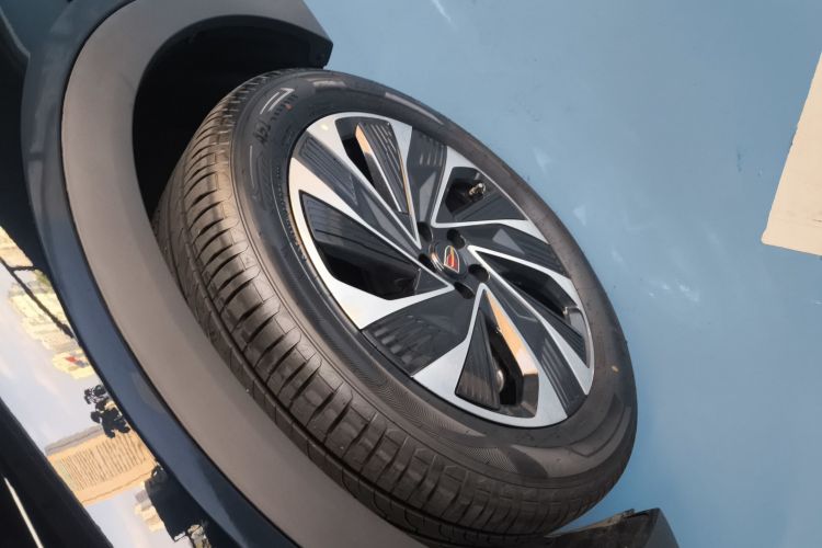 红旗HS7 PHEV 2024款 2.0T PHEV 四驱旗畅版 6座车身外观6004