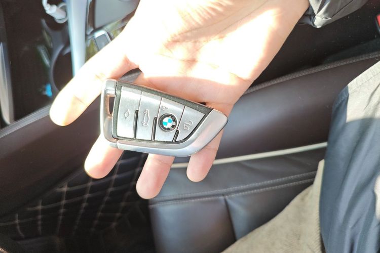 宝马5系 2019款 改款 530Li 尊享型 豪华套装中控内饰11