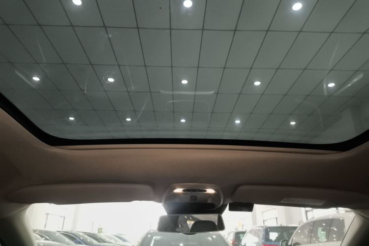 沃尔沃V40 2019款 T3 智逸版中控内饰22