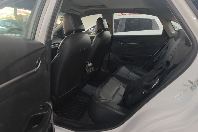 别克 英朗 2021款 改款 典范 1.5L 自动精英型中控内饰21