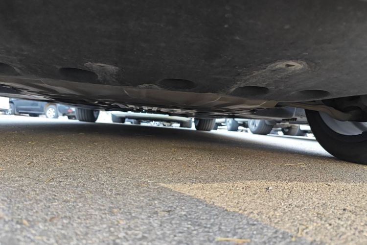 宝马3系 2022款 325Li M运动套装局部细节9008