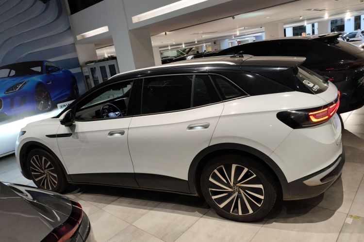 大众 ID.4 X 2021款 Pure+ 纯净长续航版车身外观4