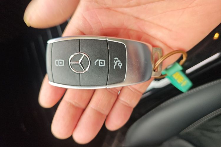 奔驰A级 2020款 改款 A 200 L 运动轿车时尚型中控内饰7001