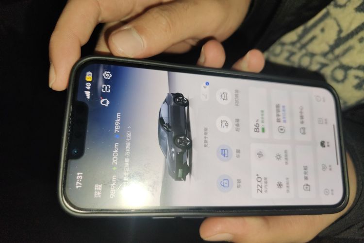 深蓝汽车 深蓝SL03 2022款 1.5L 1200增程版中控内饰11