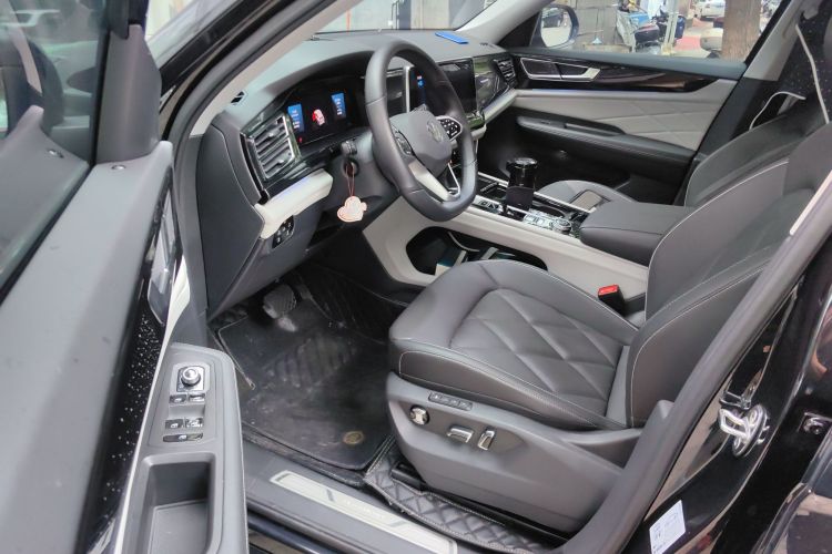 大众 途昂 2024款 530 V6 四驱龙祥版中控内饰7003