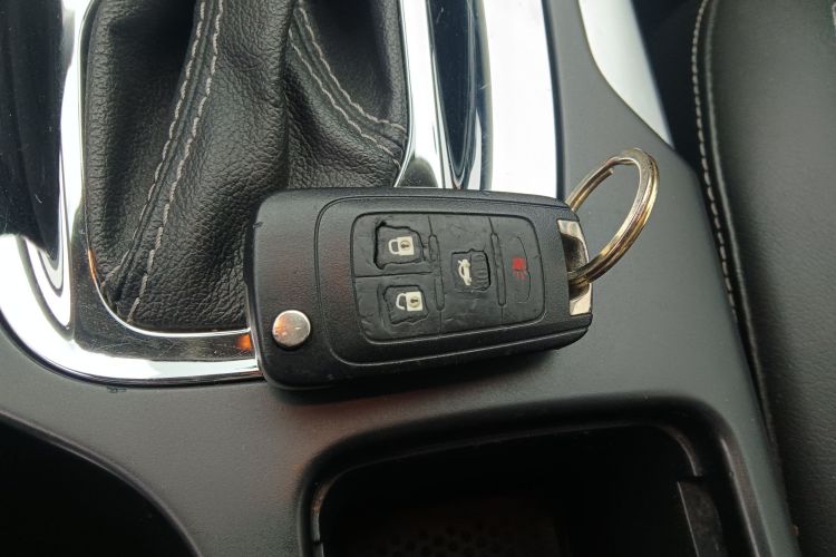 别克 君威 2014款 1.6T 时尚技术型中控内饰11