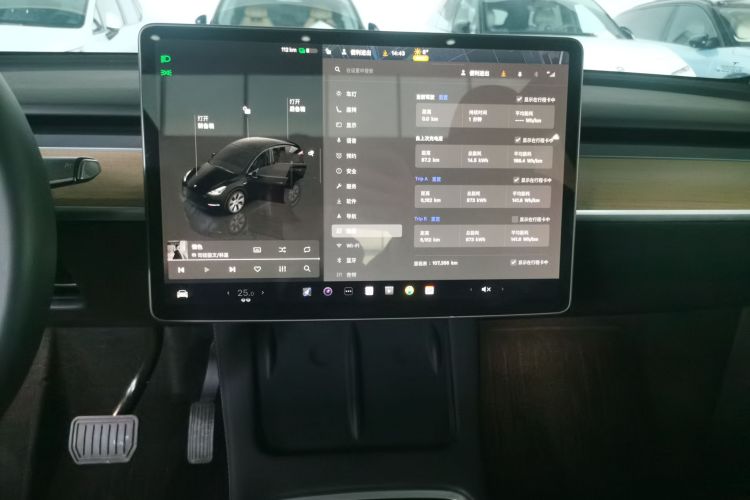 特斯拉 Model Y 2022款 改款 后轮驱动版中控内饰16