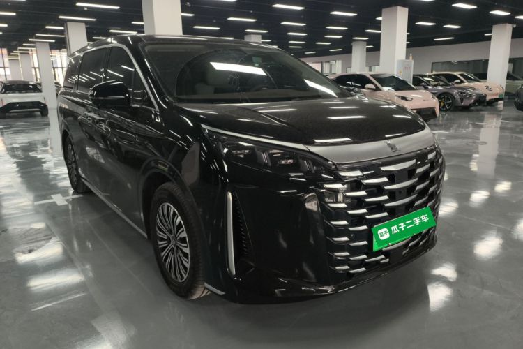 比亚迪 夏 2025款 DM-i 1.5T 180km 超越型车身外观3