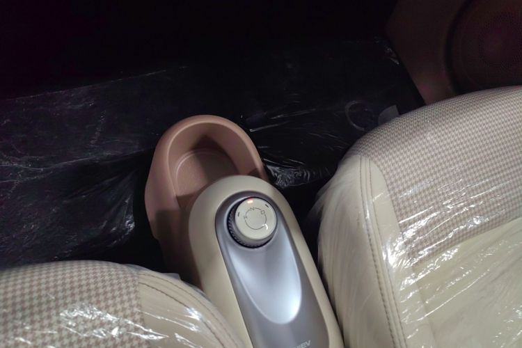 五菱汽车 宏光MINIEV 2025款 四门版 进阶款局部细节18