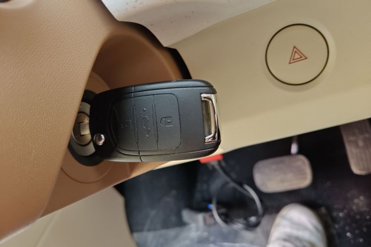 五菱汽车 宏光MINIEV 2024款 第三代 215km 青春版中控内饰7001