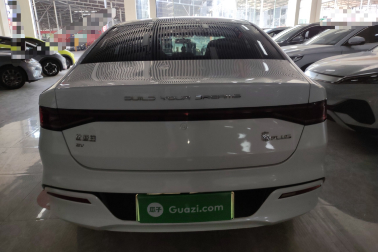 比亚迪 秦PLUS 2023款 冠军版 EV 420KM超越型车身外观6