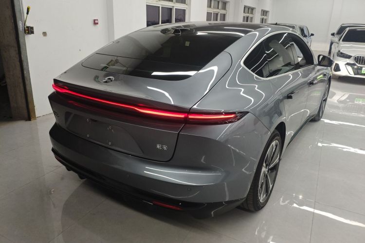 蔚来ET5 2025款 75kWh车身外观7