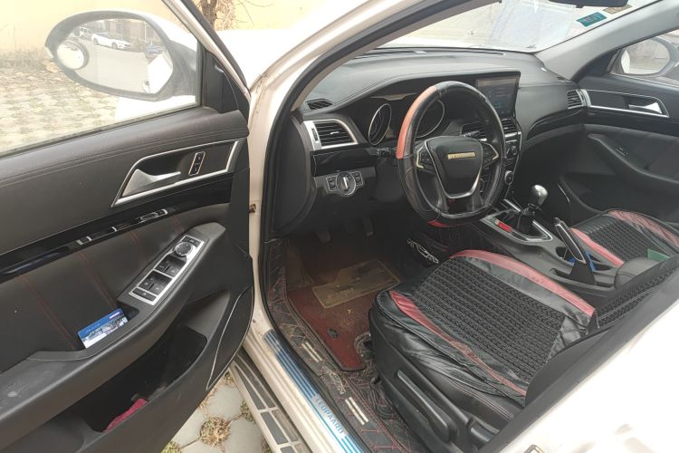 猎豹汽车 猎豹CS10 2015款 2.0T 手动卓越型中控内饰20