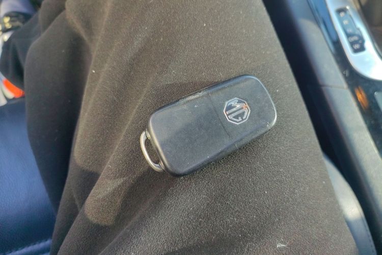 名爵 锐腾 2015款 2.0TGI TST豪华版中控内饰11