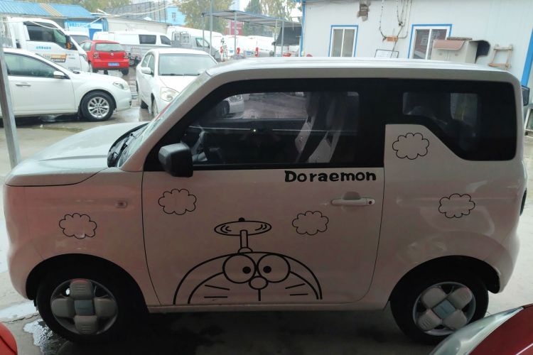 吉利银河 2024款 熊猫mini 200km 耐力熊车身外观4