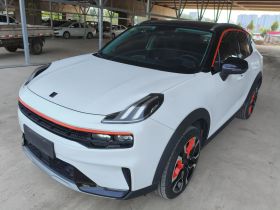 领克06 2021款 1.5T Shero粉色特别版