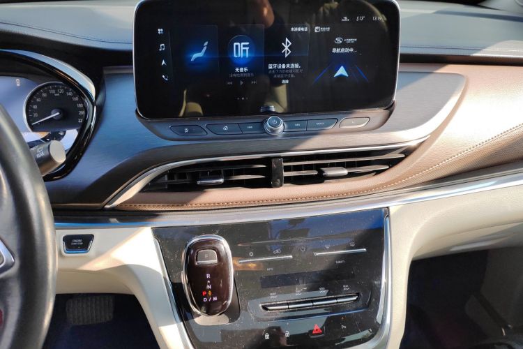 别克GL8 2022款 陆上公务舱 652T 豪华型局部细节16