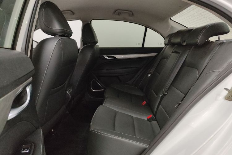 吉利汽车 帝豪 2019款  领军版 1.5L 手动豪华型 国VI中控内饰7004