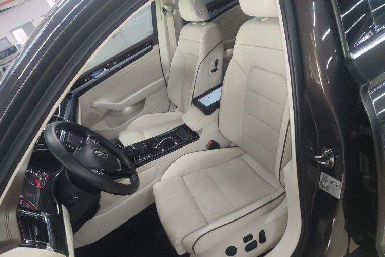 大众 辉昂 2016款 380TSI 两驱至尊版局部细节19