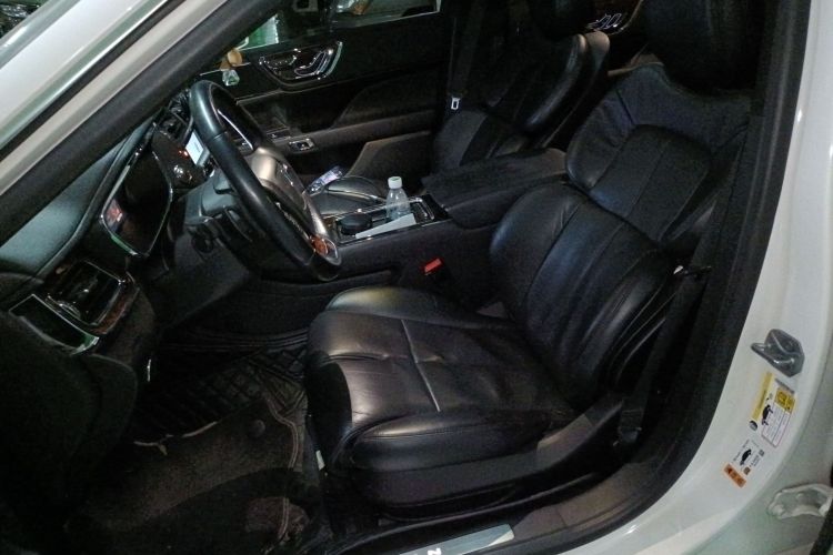 林肯大陆 2019款 2.0T 两驱尊雅版 国VI中控内饰19