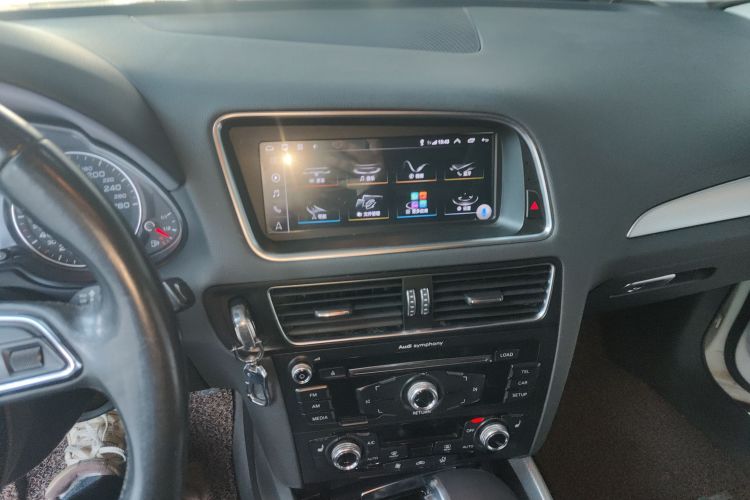 奥迪Q5 2016款 40 TFSI 技术型局部细节16