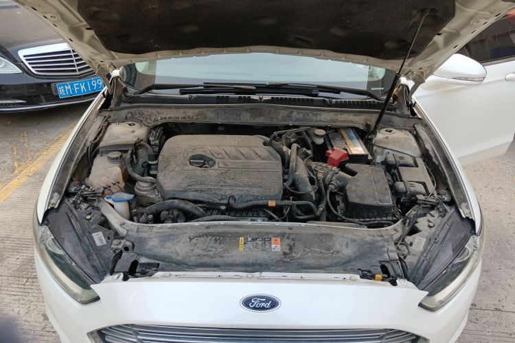 福特 蒙迪欧 2013款 1.5L GTDi180时尚型局部细节24