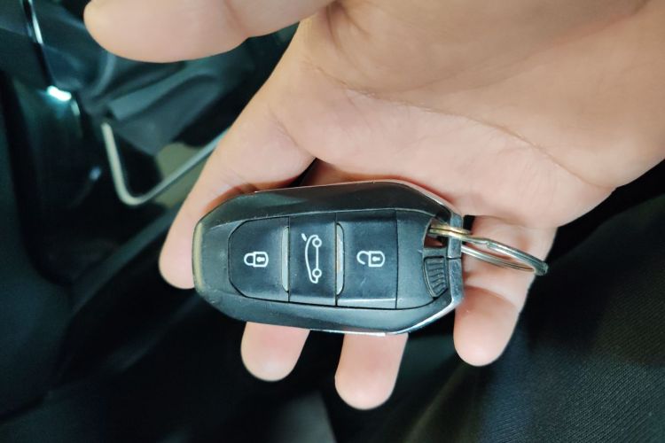 标致508 2015款 1.6THP 自动致臻版中控内饰7001