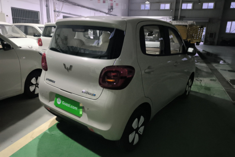 五菱汽车 宏光MINIEV 2025款 四门版 进阶款车身外观7