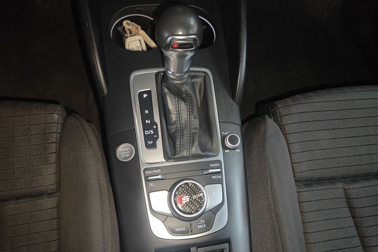 奥迪A3 2020款  Limousine 35 TFSI 运动型 国VI中控内饰18