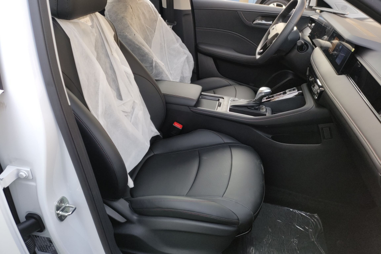 荣威i5 2023款 1.5L CVT豪华版局部细节41