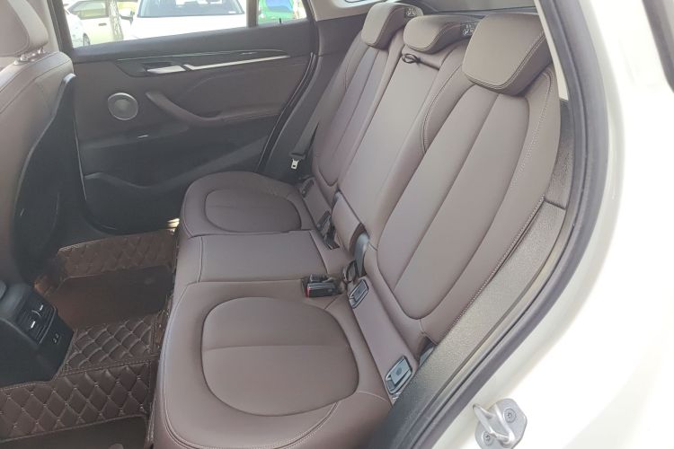 宝马X1 2021款 xDrive25Li 尊享型中控内饰21