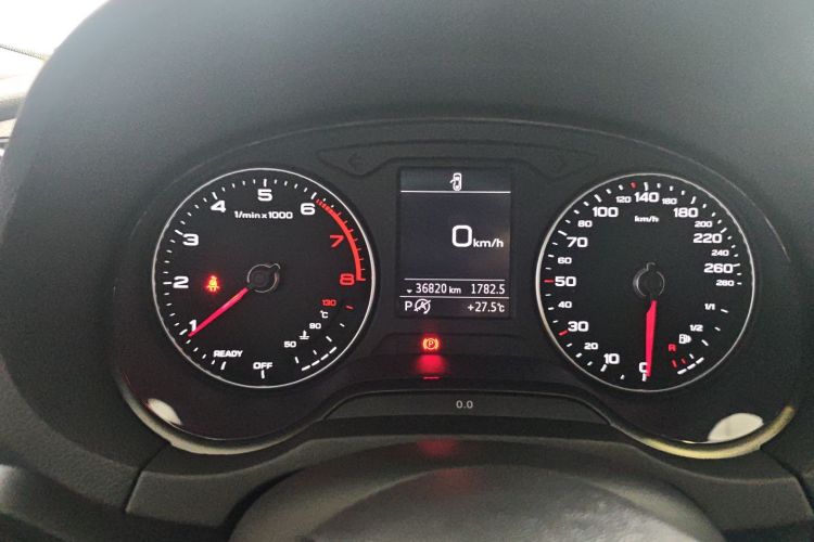 奥迪A3 2019款 Limousine 35 TFSI 运动型 国VI中控内饰14