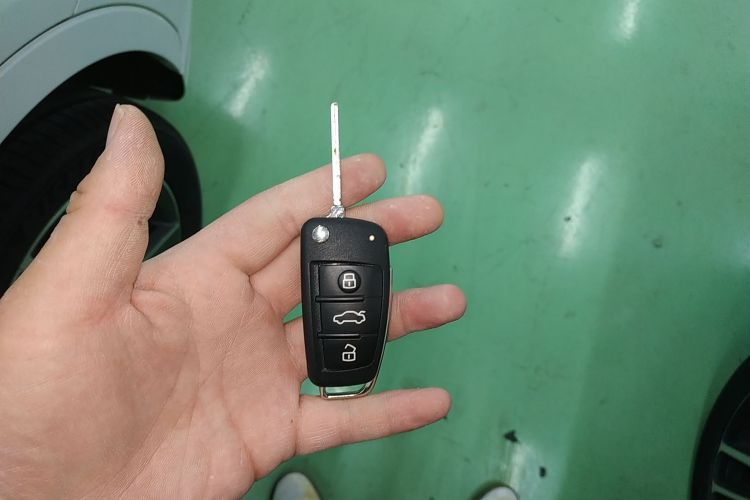 奥迪Q3 2017款 40 TFSI quattro 全时四驱运动型中控内饰11