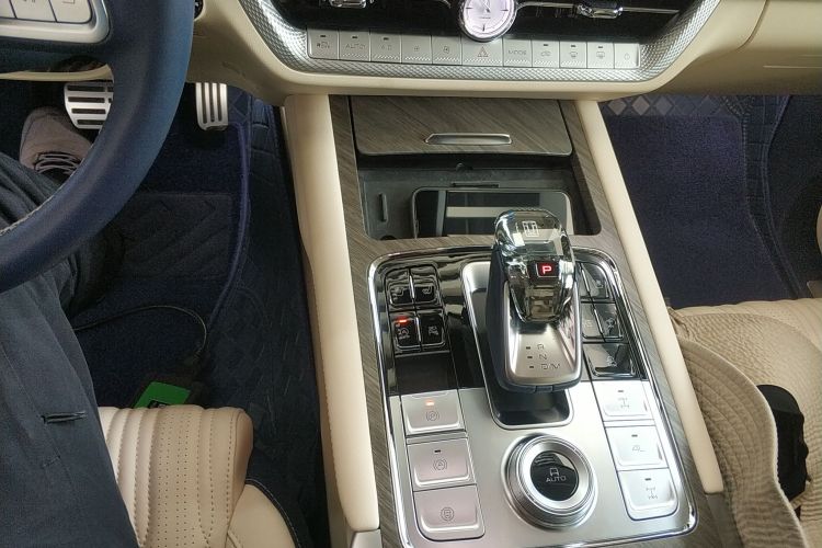 坦克500 2023款 3.0T 运动版 造境型 5座中控内饰18