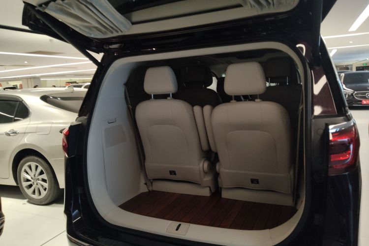 别克GL8 2020款 Avenir艾维亚 六座贤礼版局部细节23