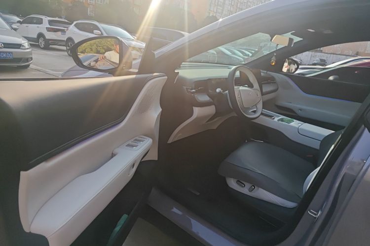 小鹏G6 2025款 625 长续航 Max 科技版中控内饰20