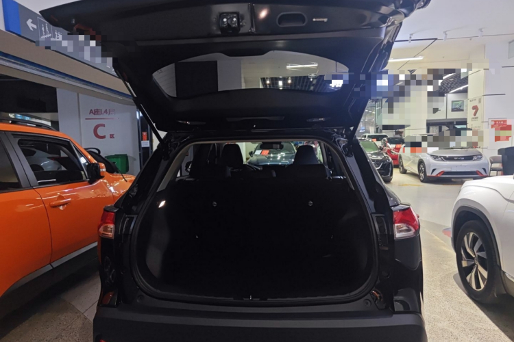 丰田 锋兰达 2024款 2.0L CVT领先plus版局部细节23