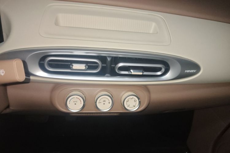 五菱汽车 宏光MINIEV 2025款 四门版 进阶款局部细节16