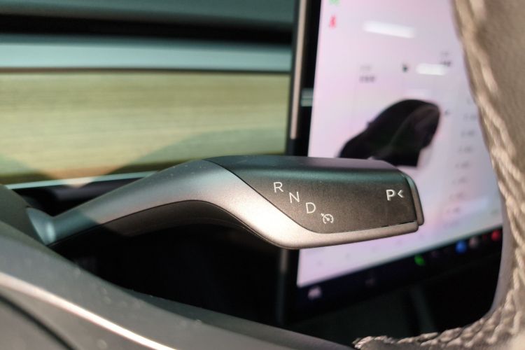 特斯拉 Model 3 2021款 改款二 Performance高性能全轮驱动版中控内饰18