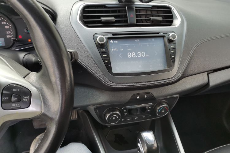 福特 福睿斯 2015款 1.5L 自动时尚型中控内饰16