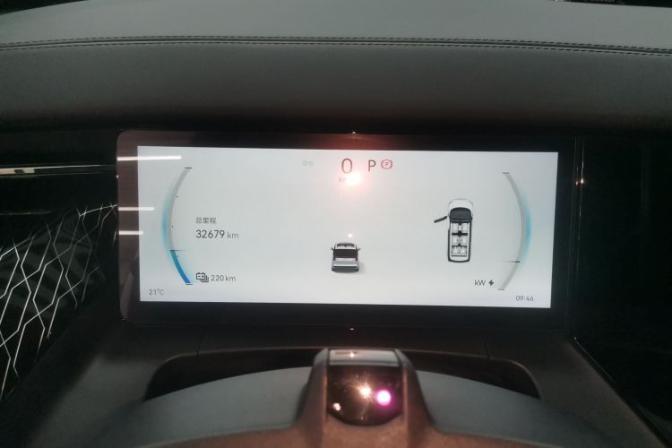 极氪009 2022款 改款 WE版中控内饰14