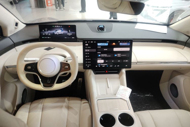 鸿蒙智行 智界R7 2024款 纯电 736km UItra中控内饰7002