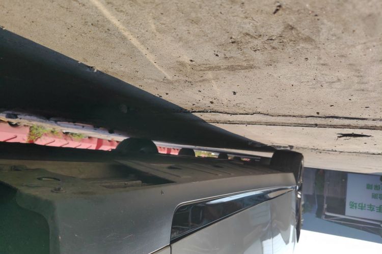 小鹏P7 2022款 670N+局部细节9001