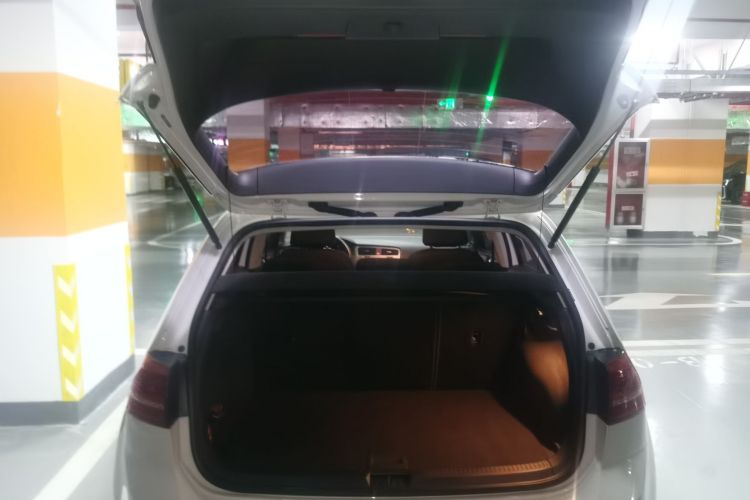 大众 高尔夫 2015款 1.6L 自动舒适型机舱底盘23