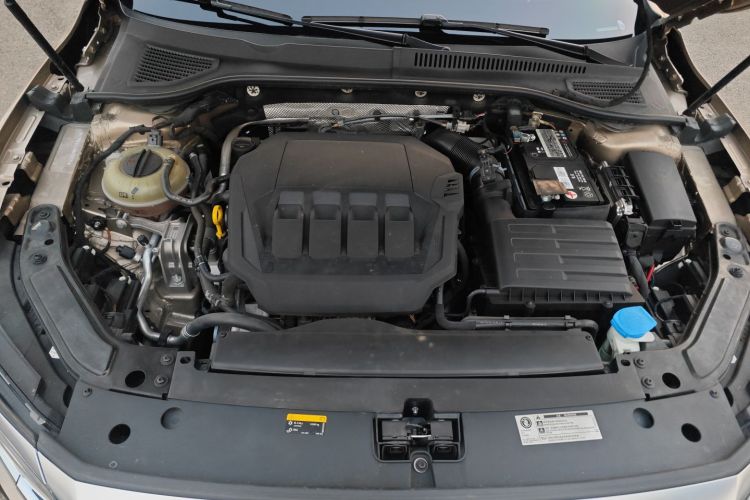 大众 帕萨特 2022款 330TSI 豪华版机舱底盘24