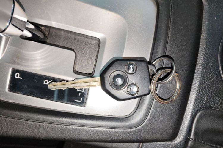 斯巴鲁 森林人 2013款 2.5i 自动精英版中控内饰11