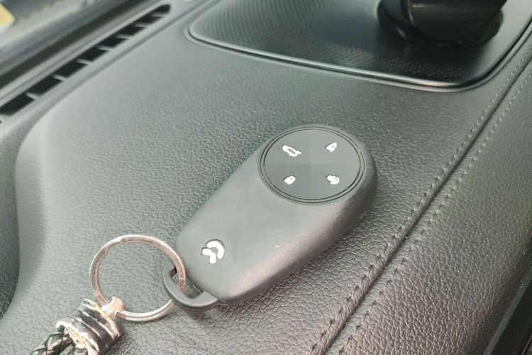 蔚来ES6 2020款 455KM 运动版中控内饰11